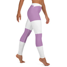 Load image into Gallery viewer, Retreat Yoga Leggings in Big Sur